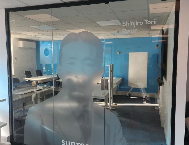 Glass partition installation for modern office interiors in the UK by Speedy Shopfronts